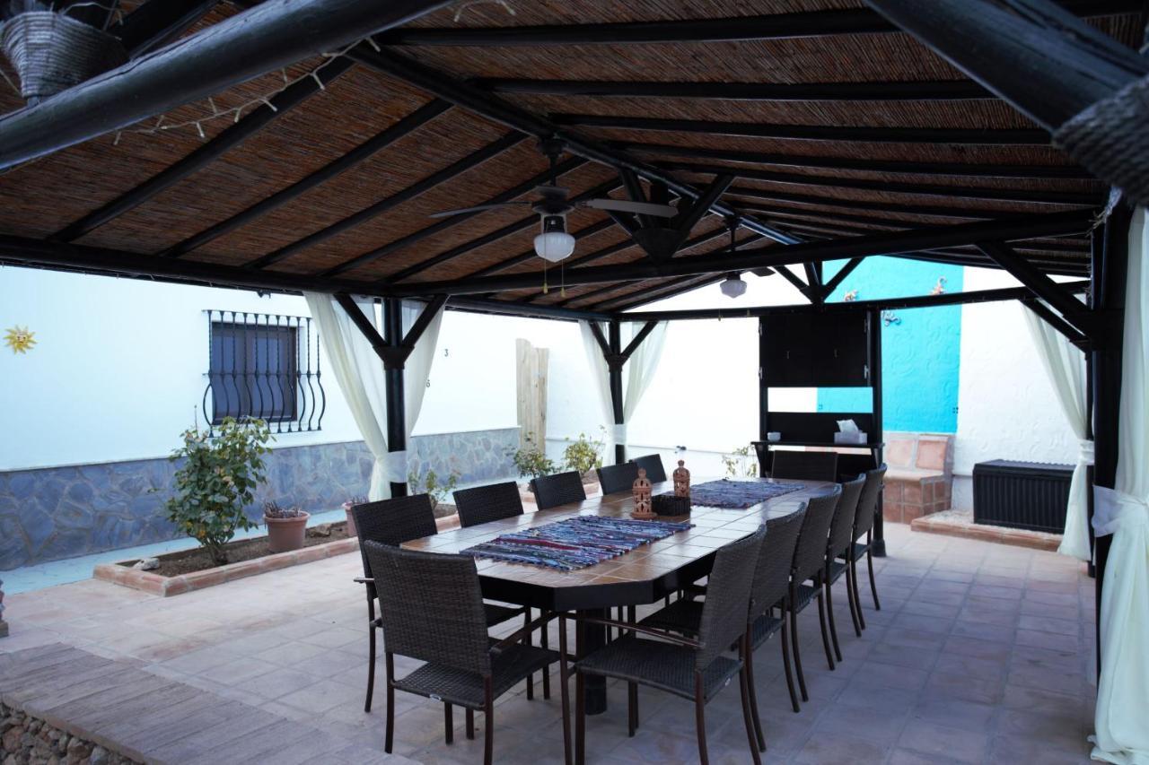 Casa De Las Montanas Villanueva del Trabuco Luaran gambar