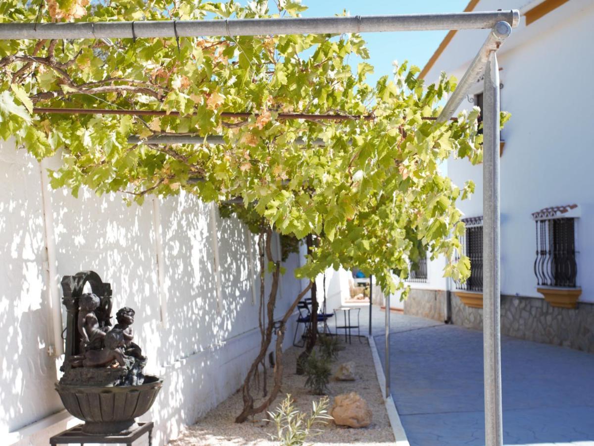 Casa De Las Montanas Villanueva del Trabuco Luaran gambar
